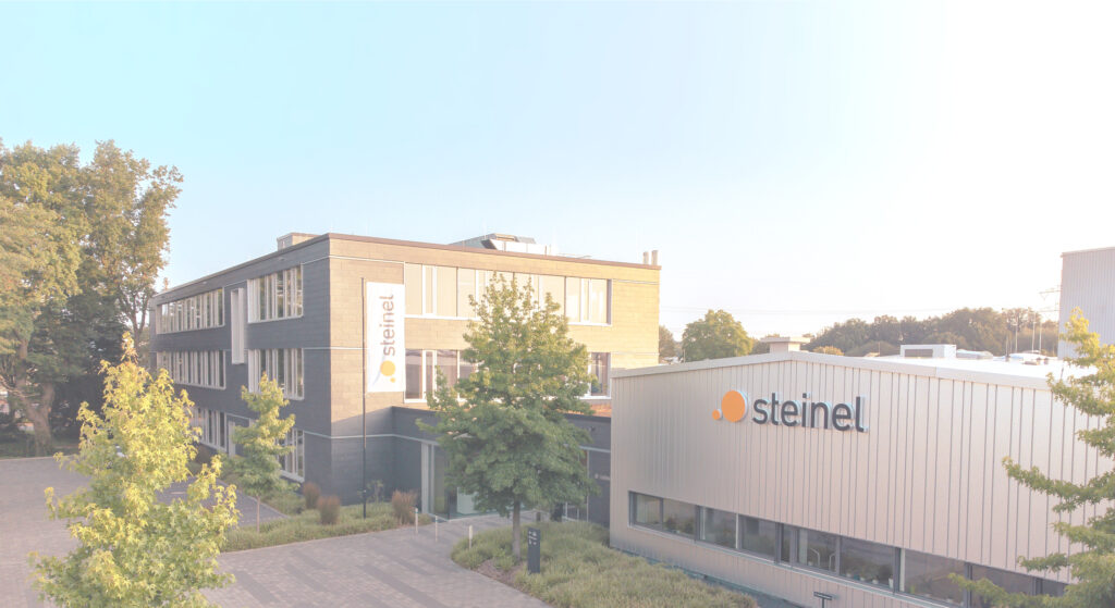 Aussenansicht des Fabrikgelände von Steinel.