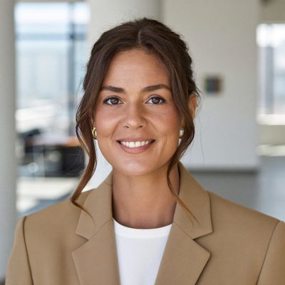 Anna L. | Sales
